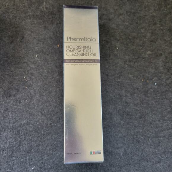 Pharmlitalia Nourishing Omega Rich Skin Conditioning Cleansing Oil NEW Sealed - Picture 1 of 8